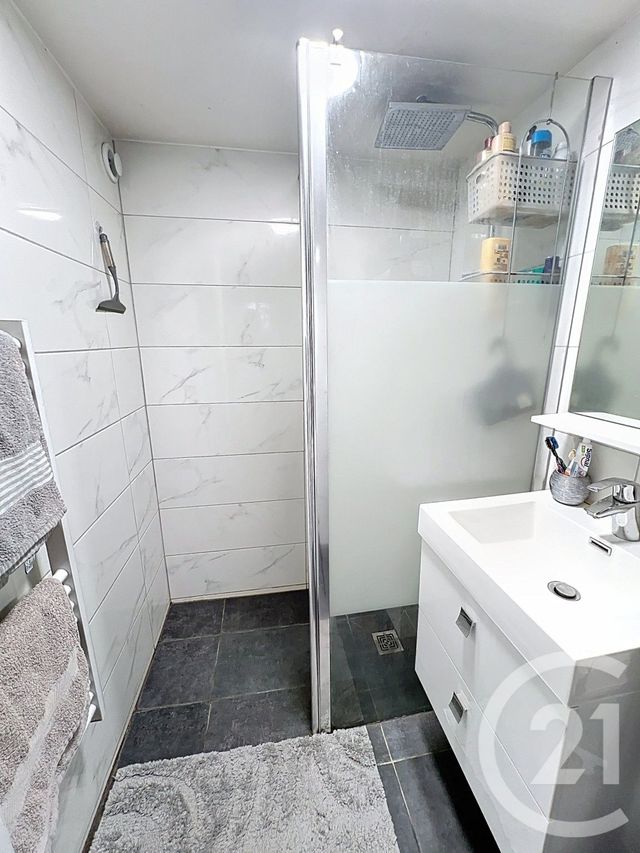 Maison à vendre - 8 pièces - 225,55 m2 - Vallauris - 06 - PROVENCE-ALPES-COTE-D-AZUR