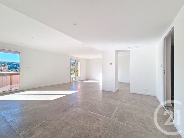 Maison à vendre - 6 pièces - 310 m2 - Villeneuve Loubet - 06 - PROVENCE-ALPES-COTE-D-AZUR