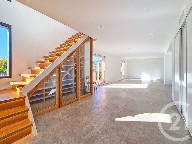 Maison à vendre - 6 pièces - 310 m2 - Villeneuve Loubet - 06 - PROVENCE-ALPES-COTE-D-AZUR