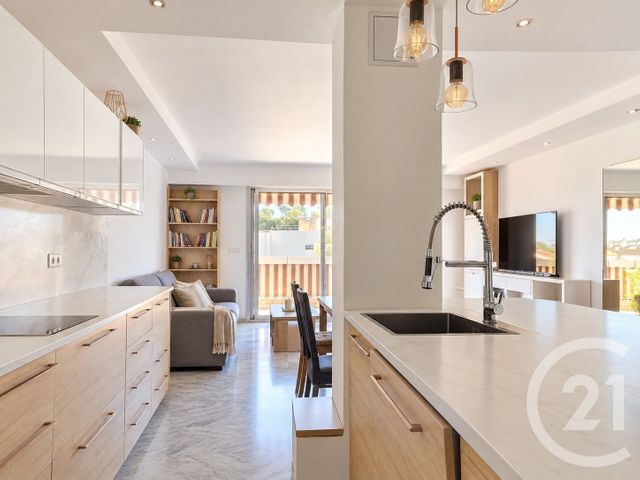 Appartement F4 &agrave; vendre - 4 pi&egrave;ces - 82,95 m2 - Cagnes Sur Mer - 06 - PROVENCE-ALPES-COTE-D-AZUR