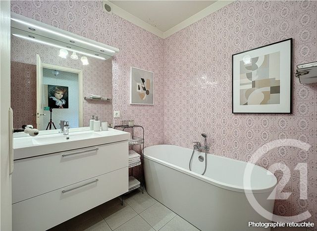 Appartement F3 bis &agrave; vendre - 4 pi&egrave;ces - 90,07 m2 - Cagnes Sur Mer - 06 - PROVENCE-ALPES-COTE-D-AZUR