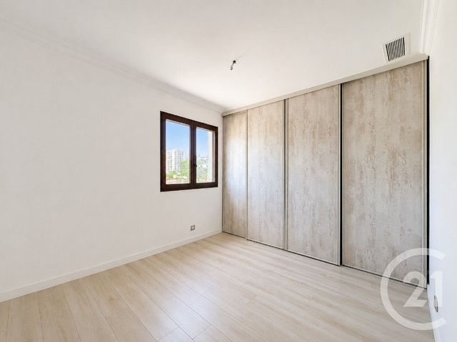 Maison &agrave; vendre - 5 pi&egrave;ces - 117 m2 - Villeneuve Loubet - 06 - PROVENCE-ALPES-COTE-D-AZUR