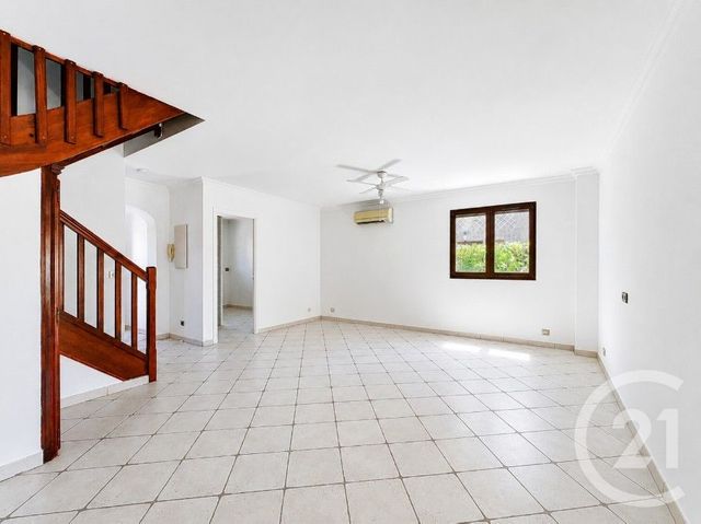 Maison &agrave; vendre - 5 pi&egrave;ces - 117 m2 - Villeneuve Loubet - 06 - PROVENCE-ALPES-COTE-D-AZUR