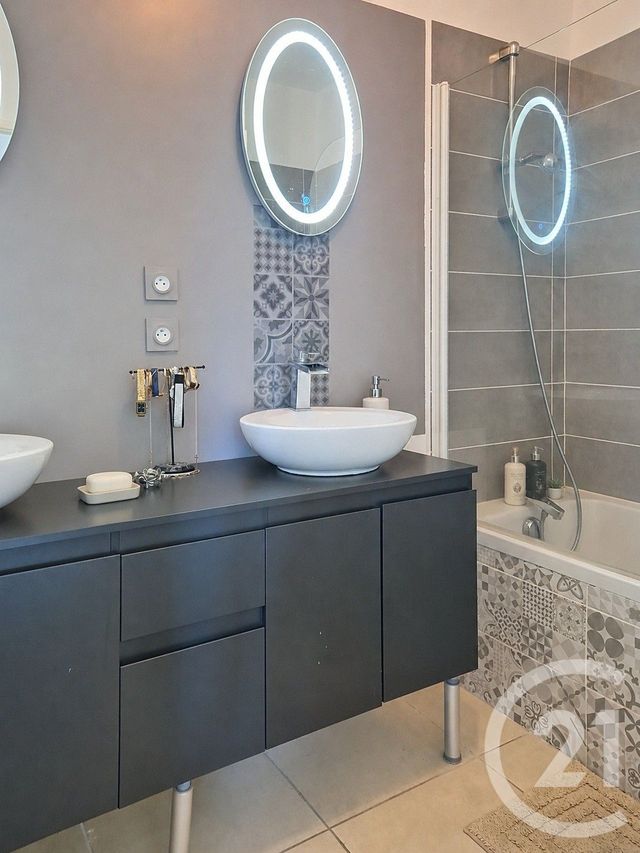 Appartement F4 &agrave; vendre - 4 pi&egrave;ces - 74,13 m2 - Nice - 06 - PROVENCE-ALPES-COTE-D-AZUR