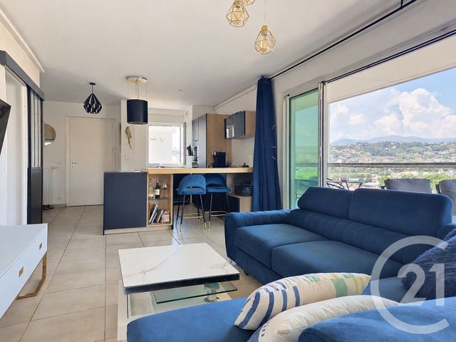 Appartement F4 &agrave; vendre - 4 pi&egrave;ces - 74,13 m2 - Nice - 06 - PROVENCE-ALPES-COTE-D-AZUR