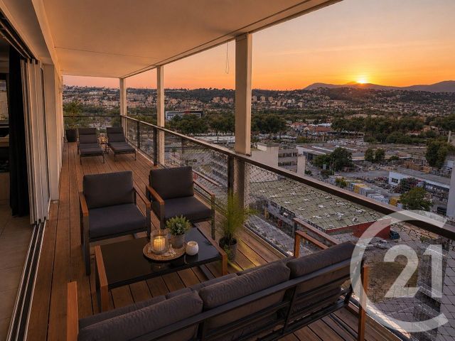 Appartement F4 &agrave; vendre - 4 pi&egrave;ces - 74,13 m2 - Nice - 06 - PROVENCE-ALPES-COTE-D-AZUR