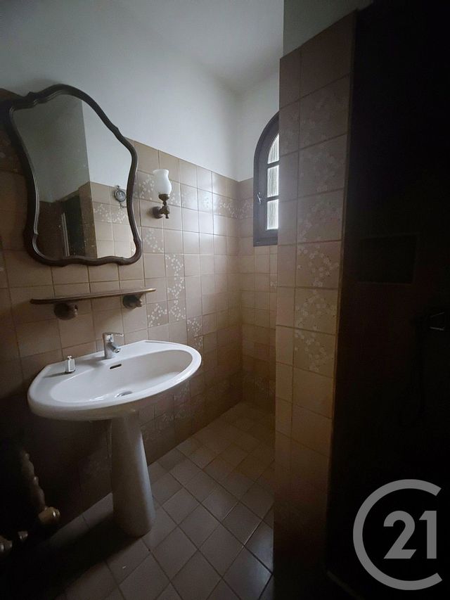 Maison &agrave; vendre - 5 pi&egrave;ces - 124,19 m2 - St Laurent Du Var - 06 - PROVENCE-ALPES-COTE-D-AZUR