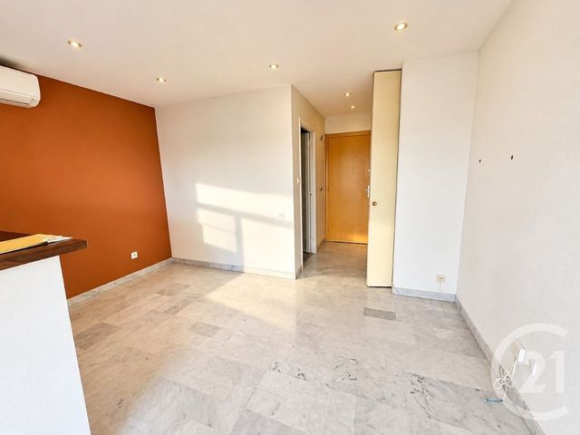 Appartement F1 &agrave; louer - 1 pi&egrave;ce - 27,28 m2 - Cagnes Sur Mer - 06 - PROVENCE-ALPES-COTE-D-AZUR