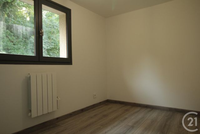 Appartement T2 &agrave; louer - 3 pi&egrave;ces - 35,43 m2 - Quillebeuf Sur Seine - 27 - HAUTE-NORMANDIE