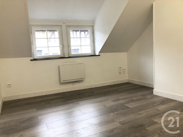 Appartement T4 &agrave; louer - 4 pi&egrave;ces - 57,43 m2 - Pont Audemer - 27 - HAUTE-NORMANDIE