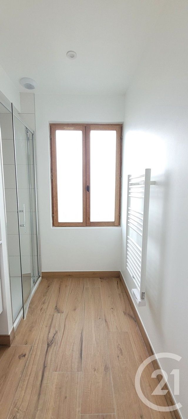 Maison &agrave; louer - 3 pi&egrave;ces - 50,23 m2 - Selles - 27 - HAUTE-NORMANDIE