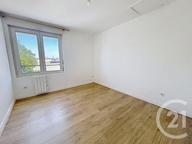 Appartement F3 &agrave; louer - 3 pi&egrave;ces - 58,90 m2 - Quillebeuf Sur Seine - 27 - HAUTE-NORMANDIE