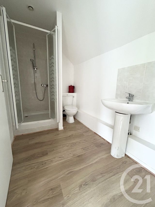 Appartement F3 &agrave; louer - 3 pi&egrave;ces - 58,90 m2 - Quillebeuf Sur Seine - 27 - HAUTE-NORMANDIE