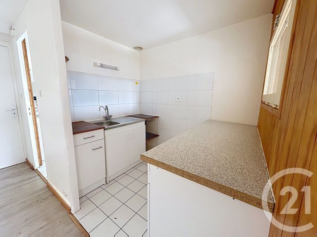 Appartement T1 &agrave; louer - 1 pi&egrave;ce - 24,45 m2 - Pont Audemer - 27 - HAUTE-NORMANDIE