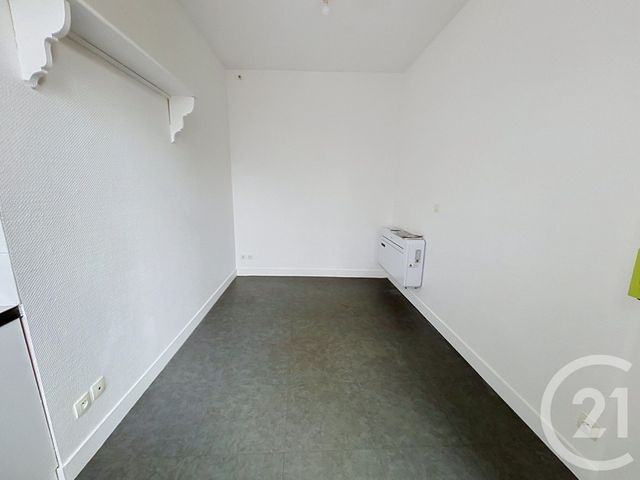 Appartement F1 &agrave; louer - 1 pi&egrave;ce - 15,21 m2 - Pont Audemer - 27 - HAUTE-NORMANDIE