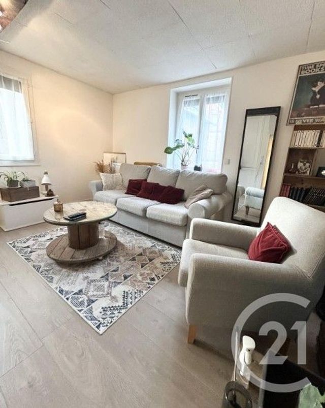 Appartement &agrave; louer - 3 pi&egrave;ces - 44,45 m2 - Pont Audemer - 27 - HAUTE-NORMANDIE