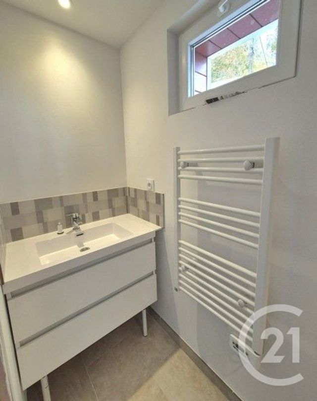 Maison &agrave; louer - 4 pi&egrave;ces - 46,78 m2 - Pont Audemer - 27 - HAUTE-NORMANDIE