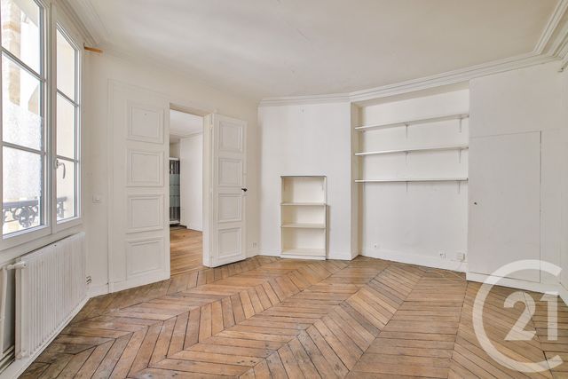 Appartement F6 à vendre - 5 pièces - 121,60 m2 - Paris - 75009 - ILE-DE-FRANCE