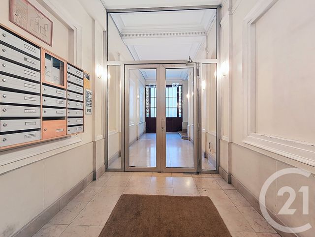 Appartement Studio à vendre - 1 pièce - 13,10 m2 - Paris - 75009 - ILE-DE-FRANCE