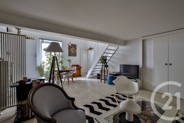 Appartement Duplex &agrave; vendre - 3 pi&egrave;ces - 70,72 m2 - Paris - 75009 - ILE-DE-FRANCE