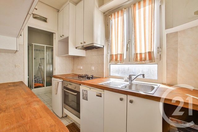 Appartement Atelier d'artiste &agrave; vendre - 4 pi&egrave;ces - 119,60 m2 - Paris - 75009 - ILE-DE-FRANCE