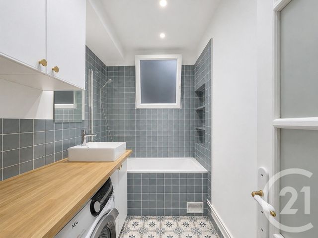 Appartement T4 &agrave; vendre - 5 pi&egrave;ces - 62,05 m2 - Paris - 75009 - ILE-DE-FRANCE