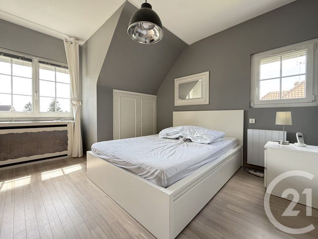Maison &agrave; louer - 6 pi&egrave;ces - 147,40 m2 - Morainvilliers - 78 - ILE-DE-FRANCE