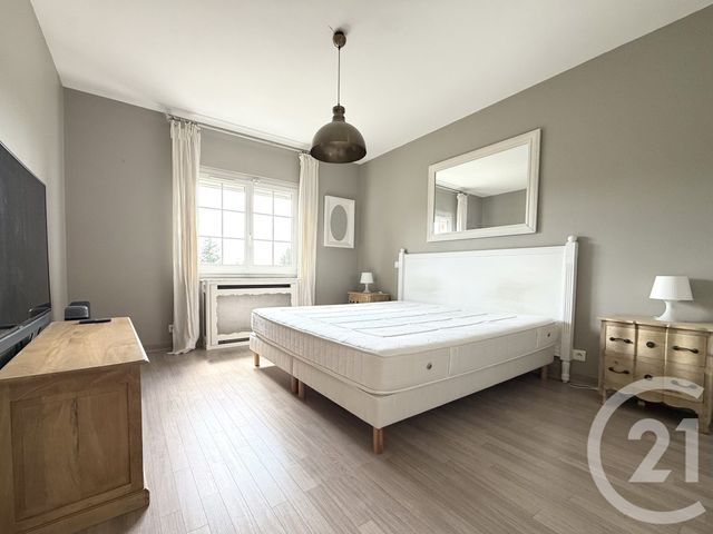 Maison &agrave; louer - 6 pi&egrave;ces - 147,40 m2 - Morainvilliers - 78 - ILE-DE-FRANCE