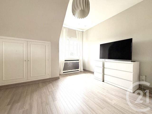 Maison &agrave; louer - 6 pi&egrave;ces - 147,40 m2 - Morainvilliers - 78 - ILE-DE-FRANCE