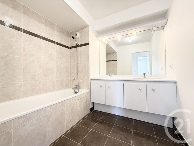 Appartement F4 &agrave; vendre - 4 pi&egrave;ces - 84,39 m2 - St Germain En Laye - 78 - ILE-DE-FRANCE