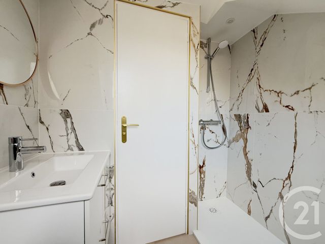 Appartement Studio &agrave; vendre - 1 pi&egrave;ce - 20,47 m2 - St Germain En Laye - 78 - ILE-DE-FRANCE