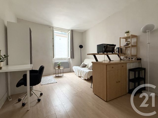 Appartement Studio &agrave; louer - 1 pi&egrave;ce - 19,52 m2 - St Germain En Laye - 78 - ILE-DE-FRANCE