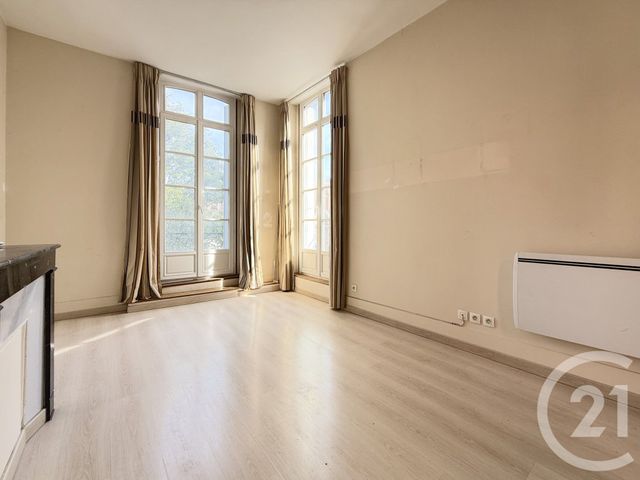 Appartement Studio &agrave; vendre - 1 pi&egrave;ce - 22,46 m2 - St Germain En Laye - 78 - ILE-DE-FRANCE