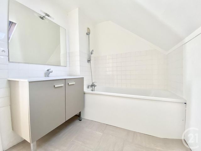 Maison à louer - 4 pièces - 88,69 m2 - Murs Et Gelignieux - 01 - RHONE-ALPES