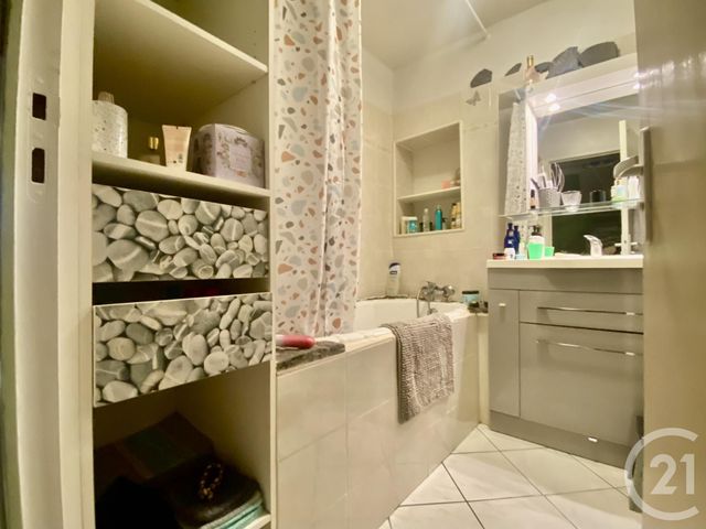 Maison &agrave; vendre - 6 pi&egrave;ces - 116,85 m2 - Les Avenieres Veyrins Thuellin - 38 - RHONE-ALPES