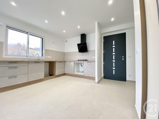 Maison &agrave; louer - 4 pi&egrave;ces - 94,23 m2 - Parves Et Nattages - 01 - RHONE-ALPES