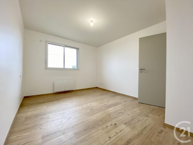 Maison &agrave; louer - 4 pi&egrave;ces - 94,23 m2 - Parves Et Nattages - 01 - RHONE-ALPES