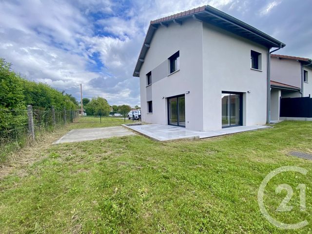 Maison &agrave; louer - 4 pi&egrave;ces - 94,23 m2 - Parves Et Nattages - 01 - RHONE-ALPES