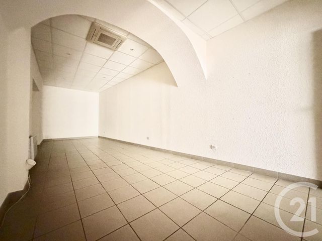 Local commercial à louer - 40.7 m2 - 01 - Ain