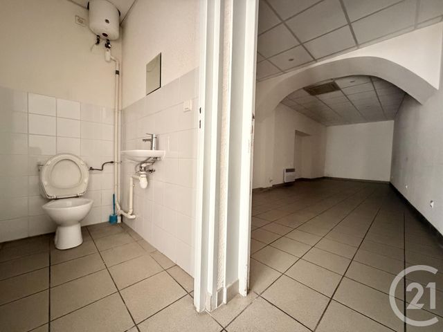 Local commercial à louer - 40.7 m2 - 01 - Ain