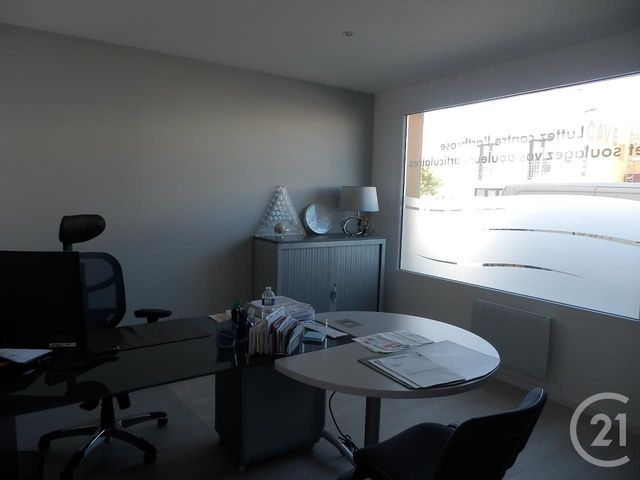 Local commercial à louer - 89.0 m2 - 85 - Vendee