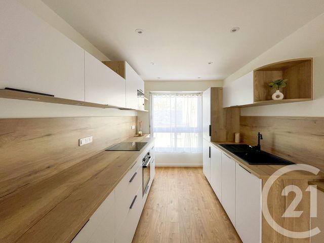 Appartement F4 à vendre - 4 pièces - 86,80 m2 - Les Sables D Olonne - 85 - PAYS-DE-LOIRE