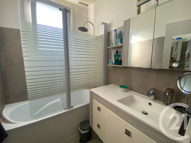 Appartement T3 à vendre - 3 pièces - 52,01 m2 - Chateau D Olonne - 85 - PAYS-DE-LOIRE