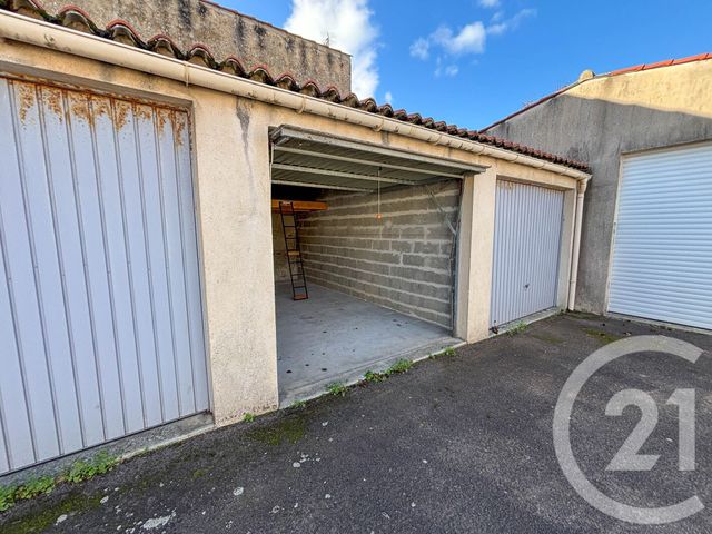 parking - LES SABLES D OLONNE - 85