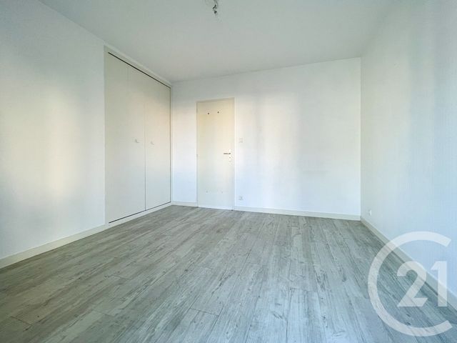 Appartement F5 &agrave; vendre - 5 pi&egrave;ces - 119,78 m2 - Les Sables D Olonne - 85 - PAYS-DE-LOIRE