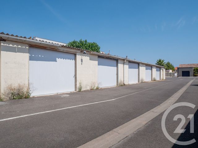 Parking &agrave; vendre - 30 m2 - Chateau D Olonne - 85 - PAYS-DE-LOIRE