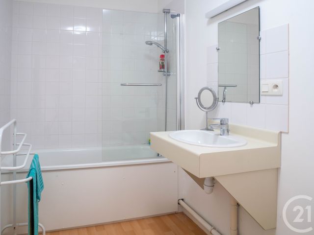 Appartement T4 &agrave; vendre - 4 pi&egrave;ces - 80,55 m2 - Les Sables D Olonne - 85 - PAYS-DE-LOIRE