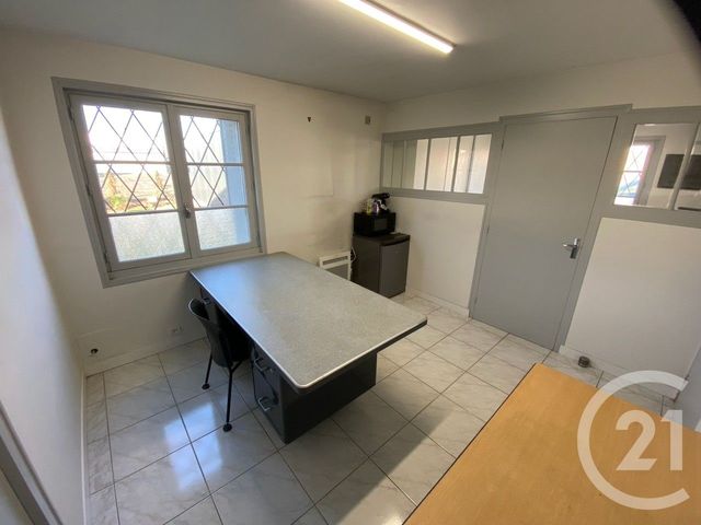 Local commercial à louer - 832.0 m2 - 85 - Vendee