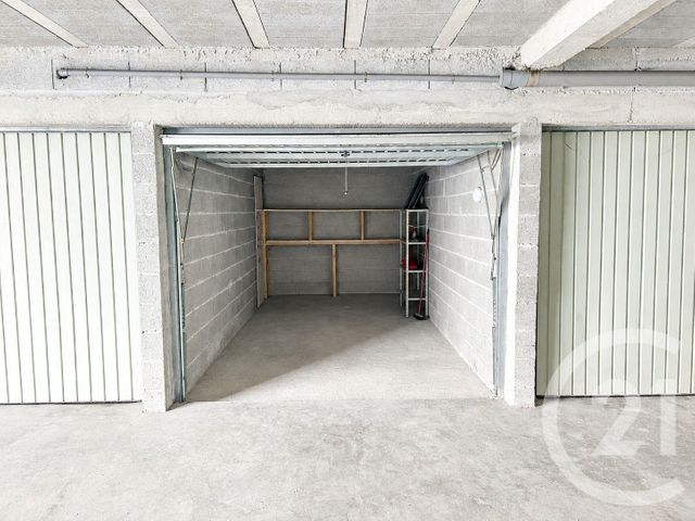 parking - LES SABLES D OLONNE - 85