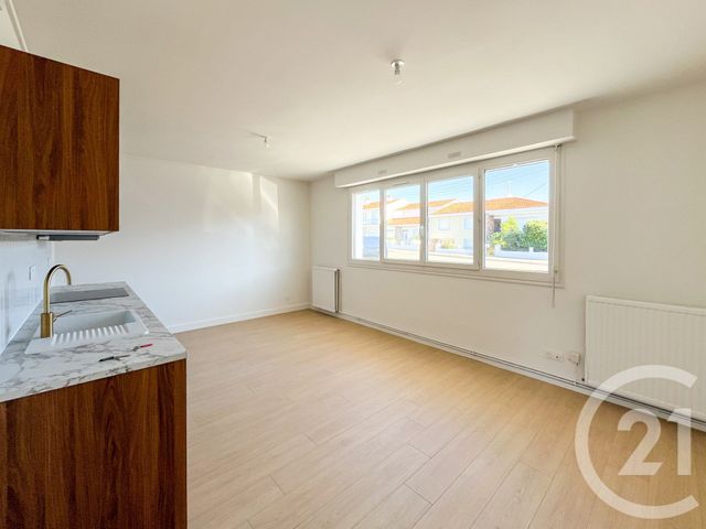 Appartement F4 &agrave; vendre - 4 pi&egrave;ces - 66,76 m2 - Les Sables D Olonne - 85 - PAYS-DE-LOIRE